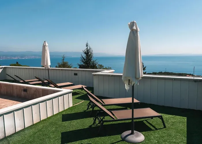Stella - Heated Rooftop Swimming Pool Lejlighed